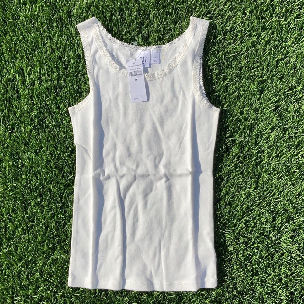GAP KIDS Girls Lace tank top // Size M // Cream